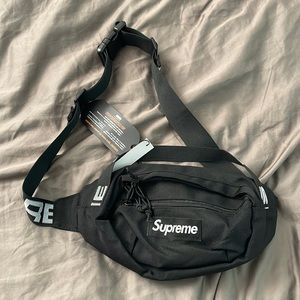Strap bag supreme